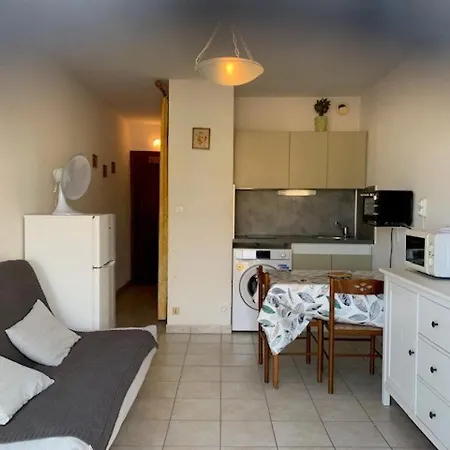 A 5 Min Des Thermes, Balcon, Animaux Admis - Fr-1-503-98 * Баларук-ле-Бен